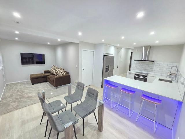 Apartment for rent in Wairau Valley