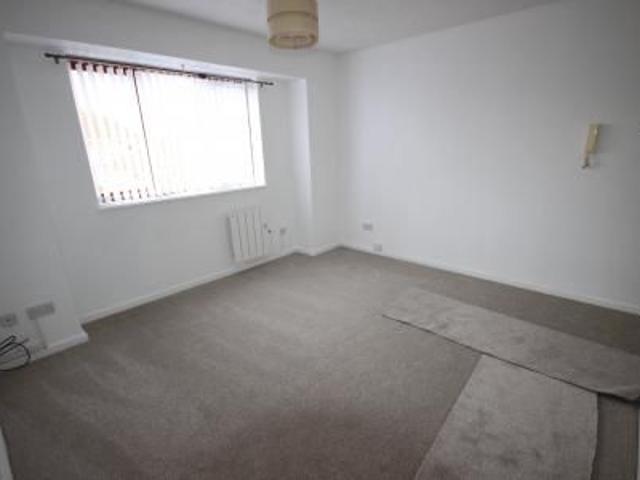 Apartment for rent in Beamhurst, Staffordshire