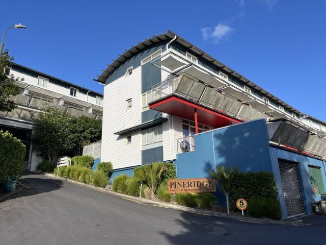 Apartment for rent in Wairau Valley