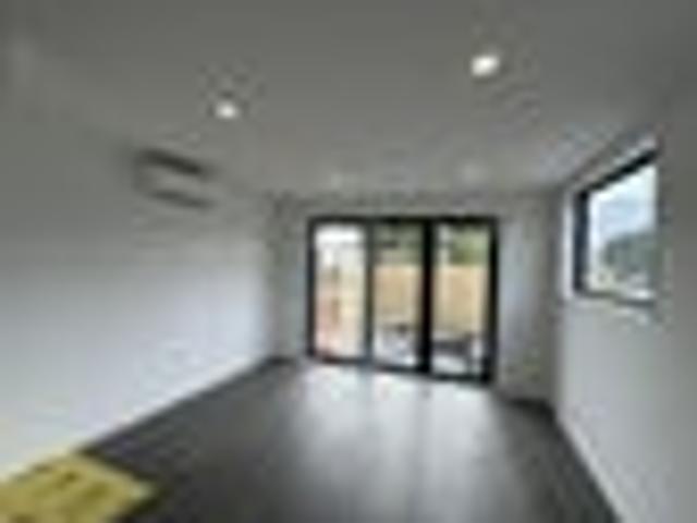Apartment for rent in Birkdale, Kaipātiki