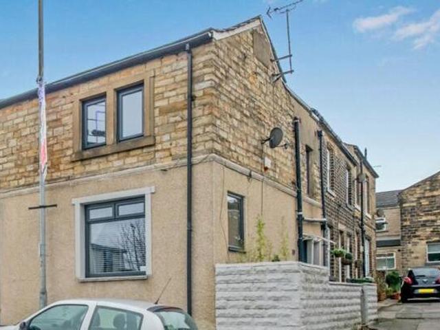 House for sale in Sandbeds, Bradford