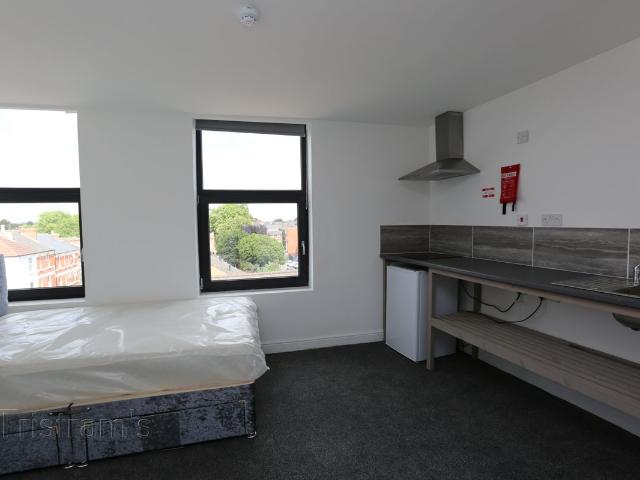 Studio for rent in Hyson Green, Haddon