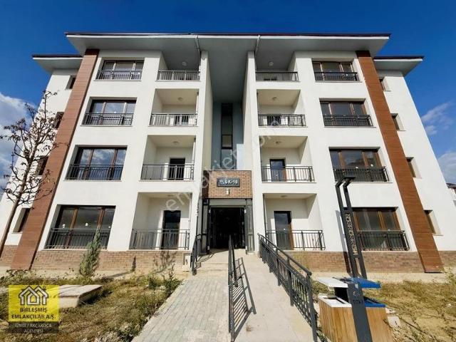 İzmit, Kocaeli içerisinde satılık mülk