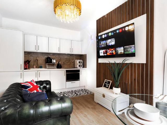 Apartment for rent in Park Central, Birmingham