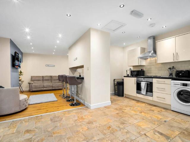 House for rent in Metchley, Birmingham