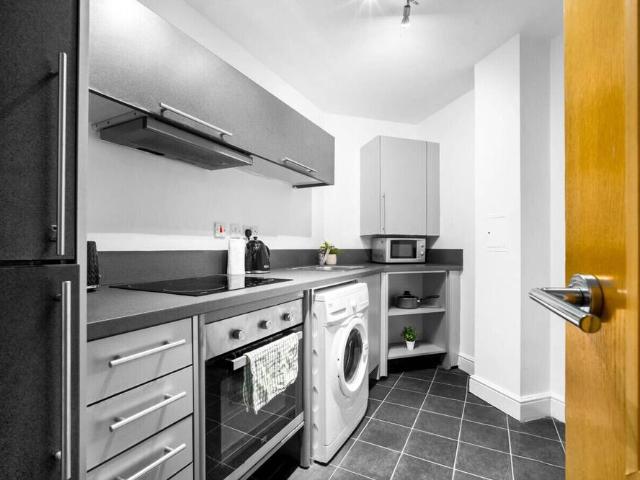 Apartment for rent in Park Central, Birmingham