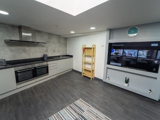 Apartment for rent in Unite Oak Brook Park, Birmingham
