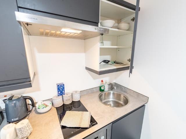House for rent in Metchley, Birmingham