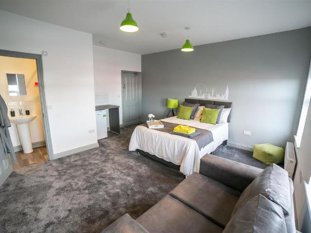 Room for rent in West Midlands