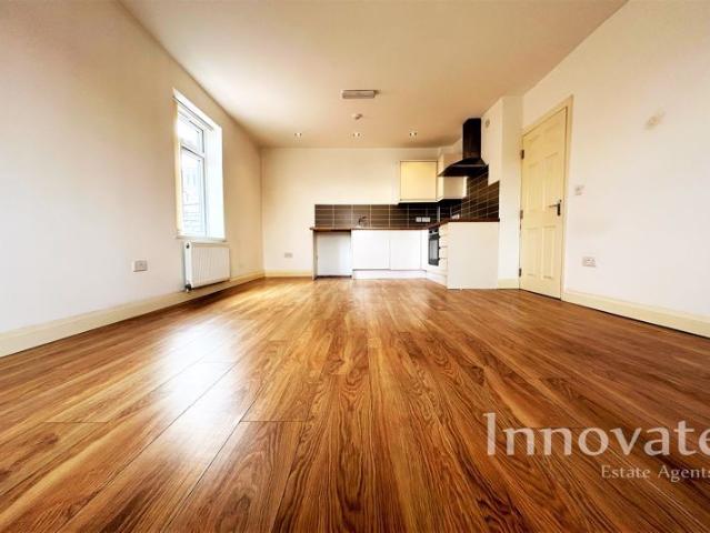 Apartment for rent in Tat Bank, Oldbury