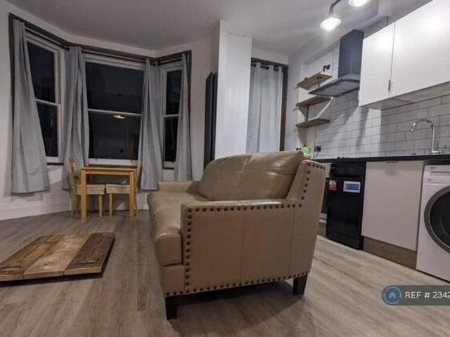 House for rent in Lyons, Greater London