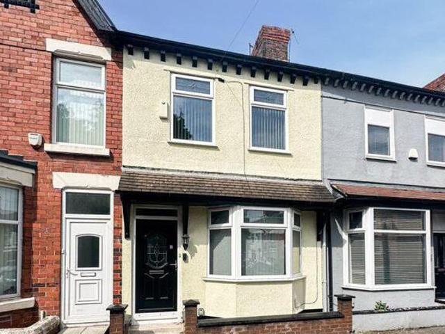 House for sale in Calderstones