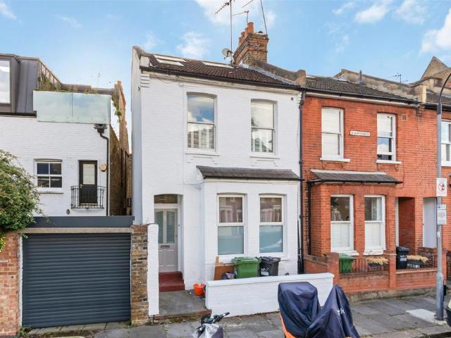 Apartment for rent in Hammersmith, Greater London