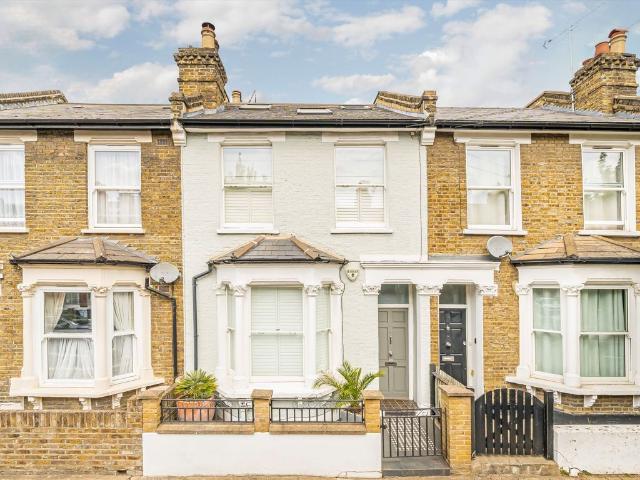 Apartment for rent in Hammersmith, Greater London