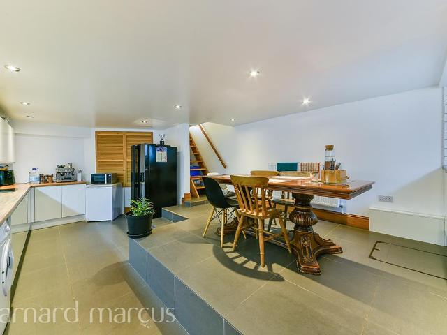 Apartment for rent in Hammersmith, Greater London