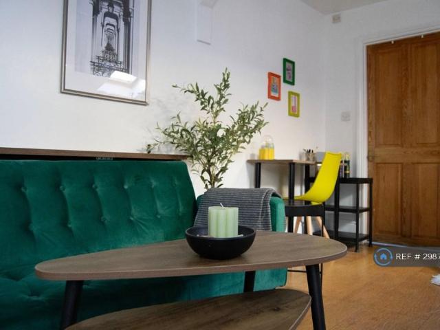 Apartment for rent in Hammersmith, Greater London