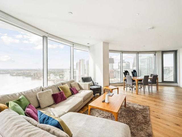 House for rent in Blackwall, Greater London