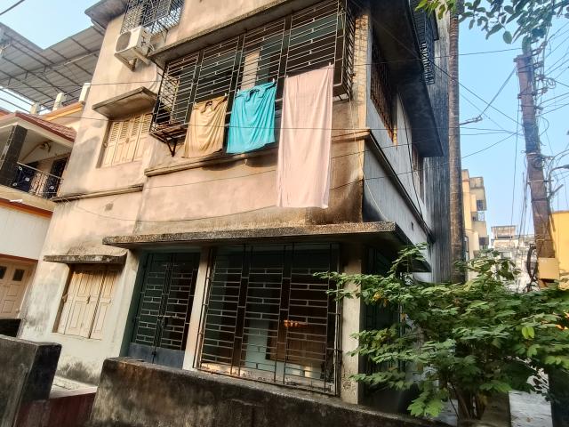 House for sale in Calcutta, West Bengal