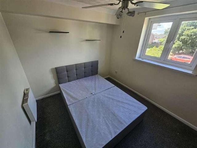 Apartment for rent in Falcon Lodge, Wales