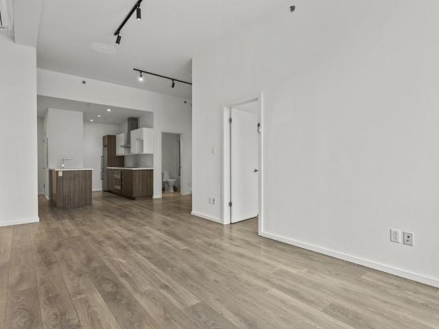 Apartment for rent in Ville-Marie, Montréal