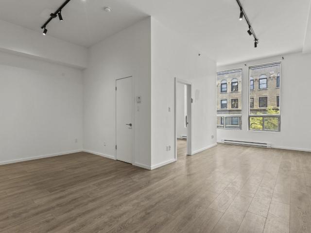 Apartment for rent in Ville-Marie, Montréal