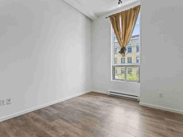 Apartment for rent in Ville-Marie, Montréal
