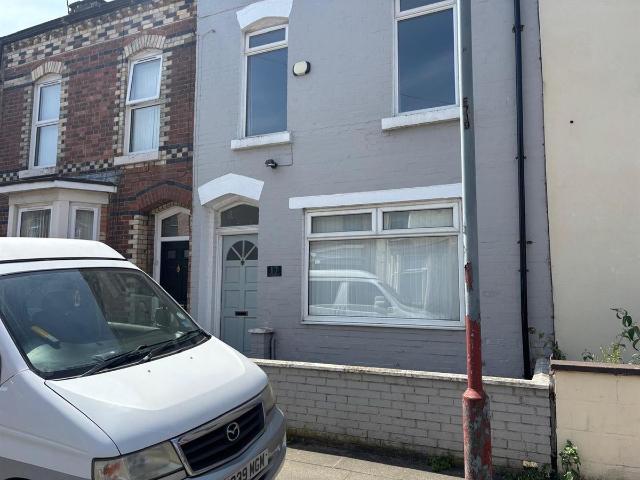 House for rent in Cabbage Hall, Calderstones