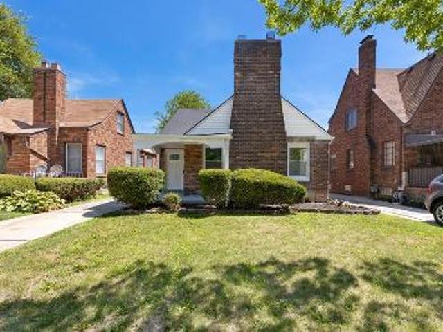 House for sale in Detroit
