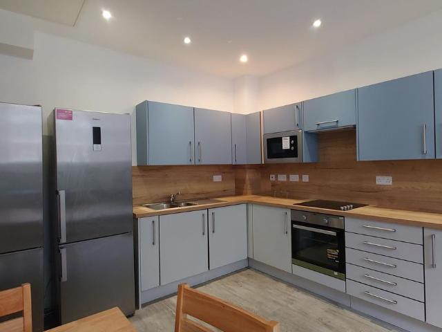 Room for rent in St Matthew's, Old Wharf