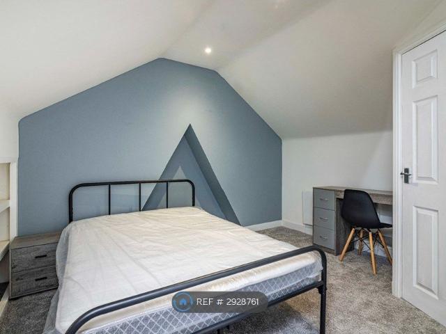 Room for rent in Potters Corner, East Midlands