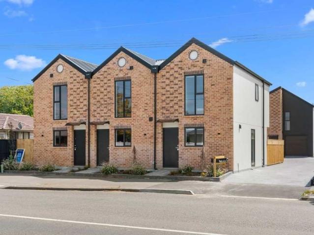 House for rent in Chaslands, Canterbury