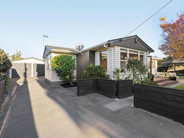 House for rent in Chaslands, Canterbury