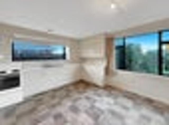 House for rent in Chaslands, Canterbury
