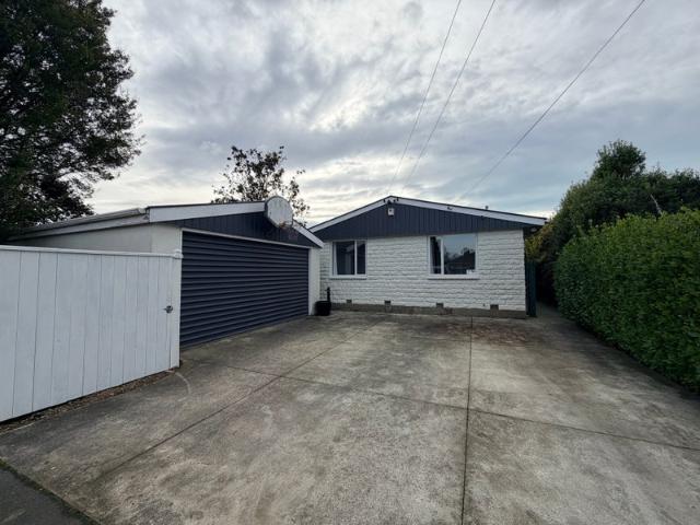 House for rent in Chaslands, Canterbury