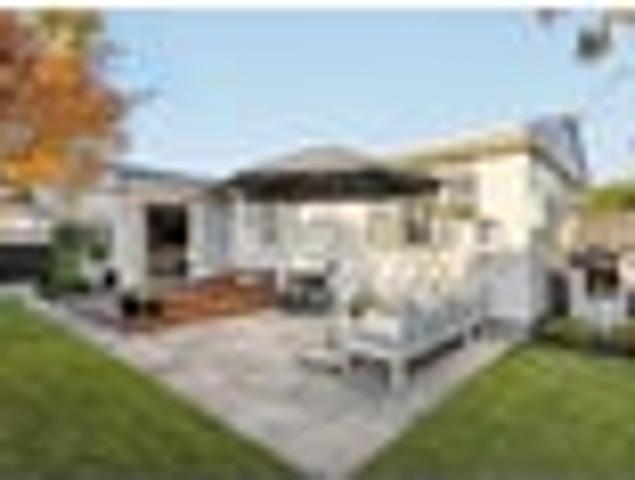 House for rent in Chaslands, Canterbury