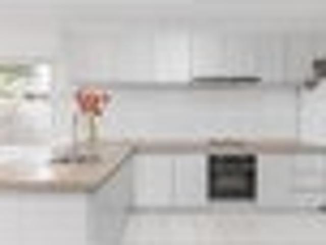 House for rent in Chaslands, Canterbury