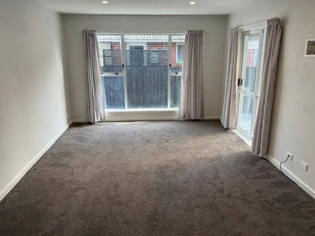House for rent in Chaslands, Canterbury