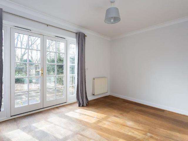 Townhouse for rent in High Field, York