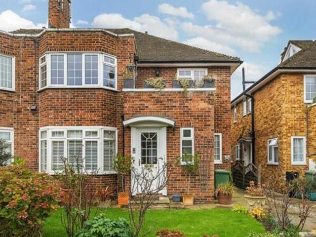 House for sale in Deepcut, Surrey