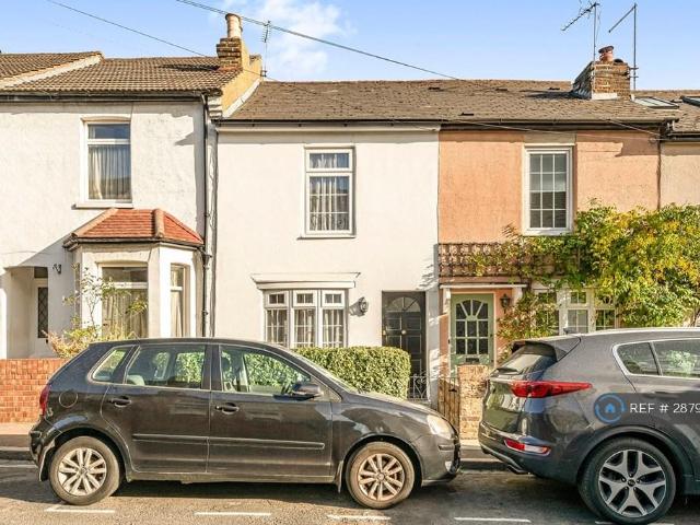 House for rent in London Borough of Ealing, Greater London