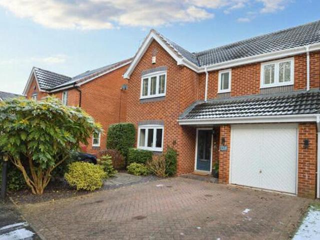 House for sale in Halesowen, West Midlands