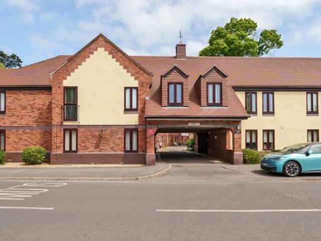 House for sale in Barton Stacey, Hampshire