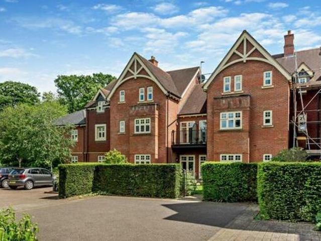 House for sale in Barton Stacey, Hampshire