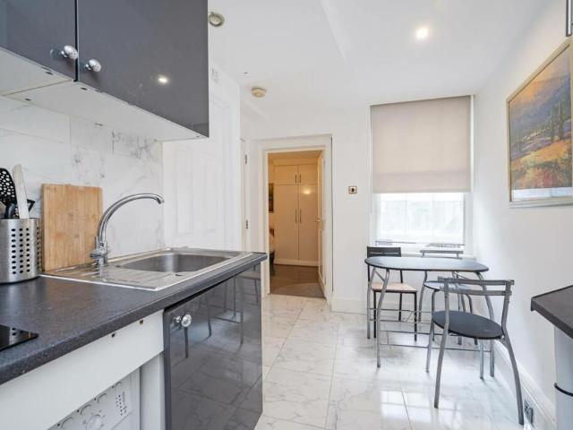 Studio for rent in Lyons, Greater London