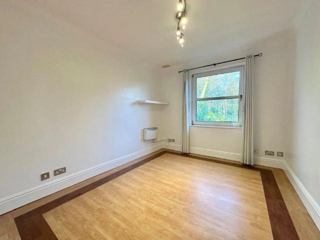 Apartment for rent in Stoke Common, Eastleigh