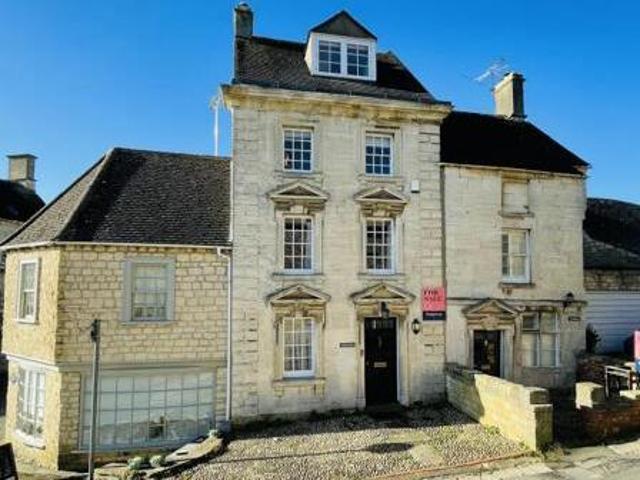 House for sale in Lyons, Greater London