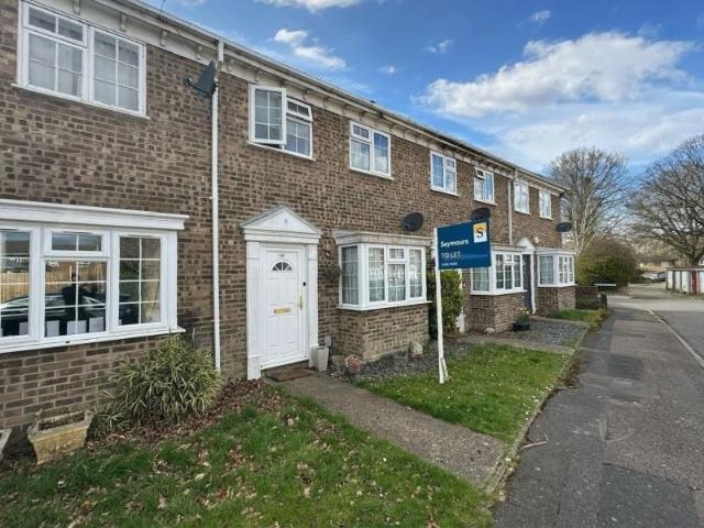 House for rent in Heol-las, Surrey