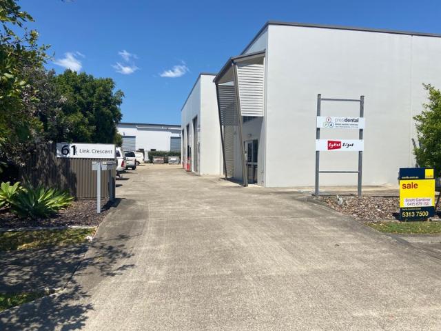 Warehouse for sale in Kings Creek, Queensland