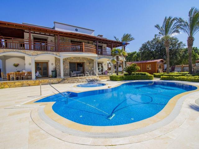 Bodrum, Muğla içerisinde kiralık Villa