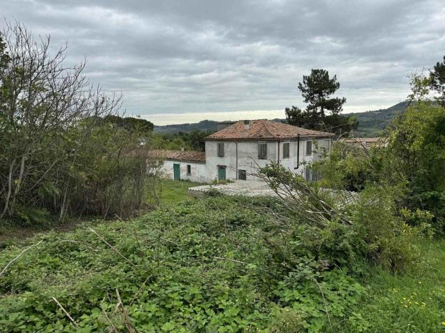 Palazzo in vendita a Unione dei comuni Valle del Savio, Cesenà